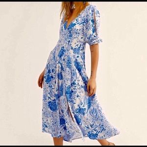 Free people gorgeous feminine sexy dress, size 8 , new,